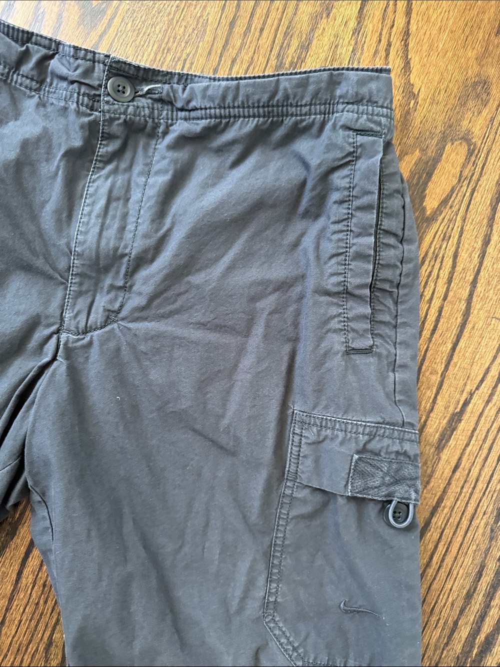 Nike Men's Charcoal Cargo Shorts size M - Picture 4 of 8